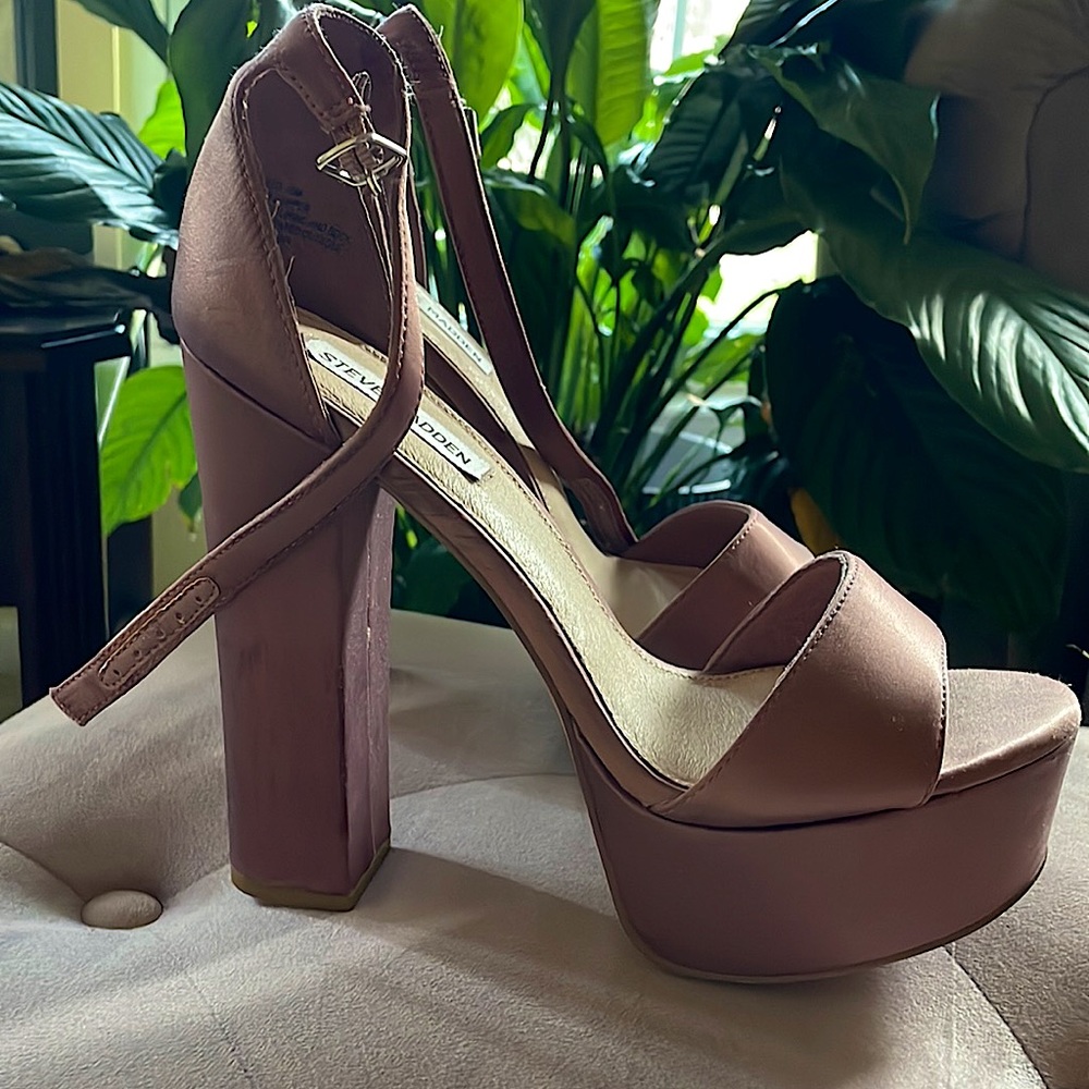 Steven Madden Platform Heels